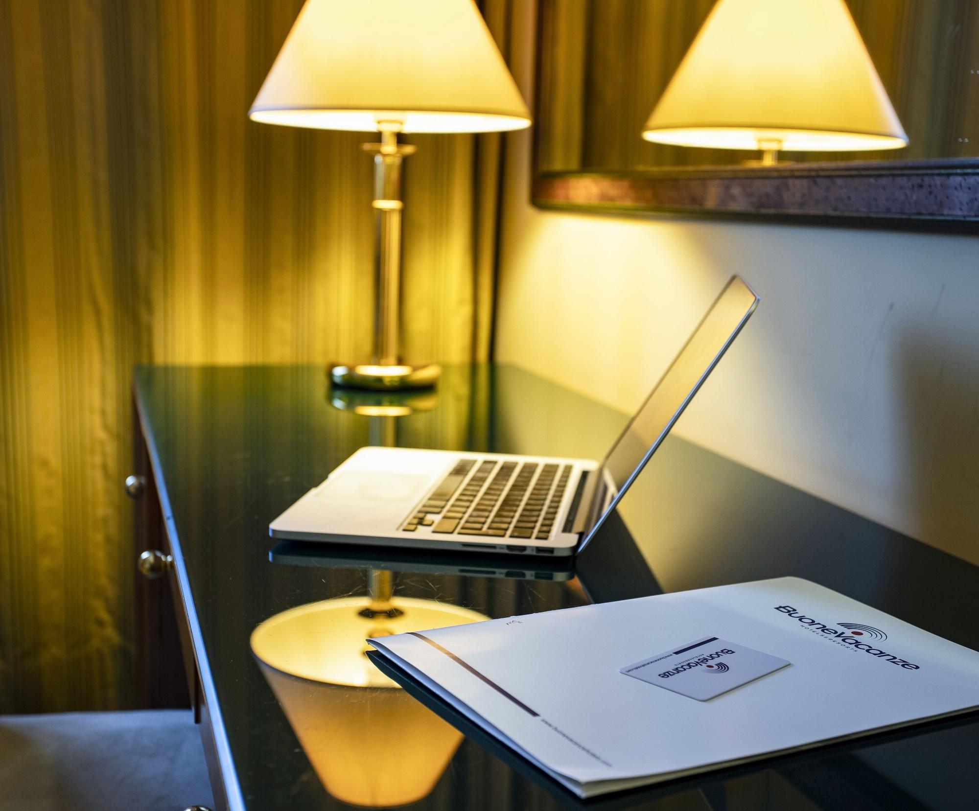 Bv Hotel Oly Рим Екстер'єр фото