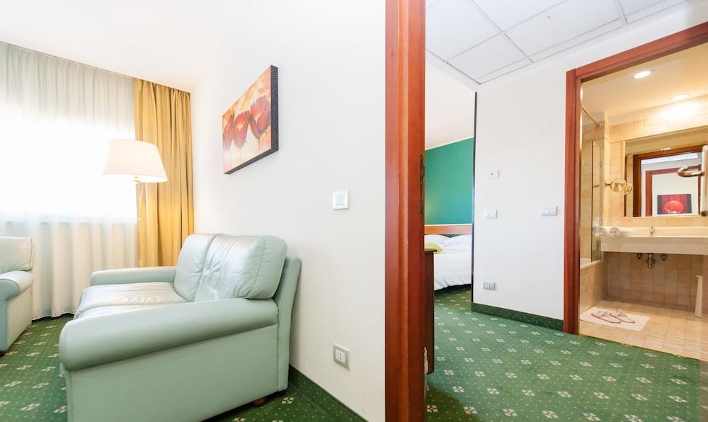Bv Hotel Oly Рим Екстер'єр фото
